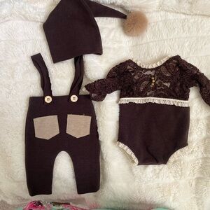 Two Newborn Twin (boy/girl) photo outfits​​